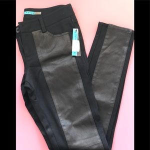 ALICE & OLIVIA front lamb leather panel pants!